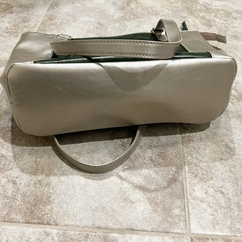 Aurielle Leather Tote Bag Purse Silver Green Double Handle Pockets Zipper